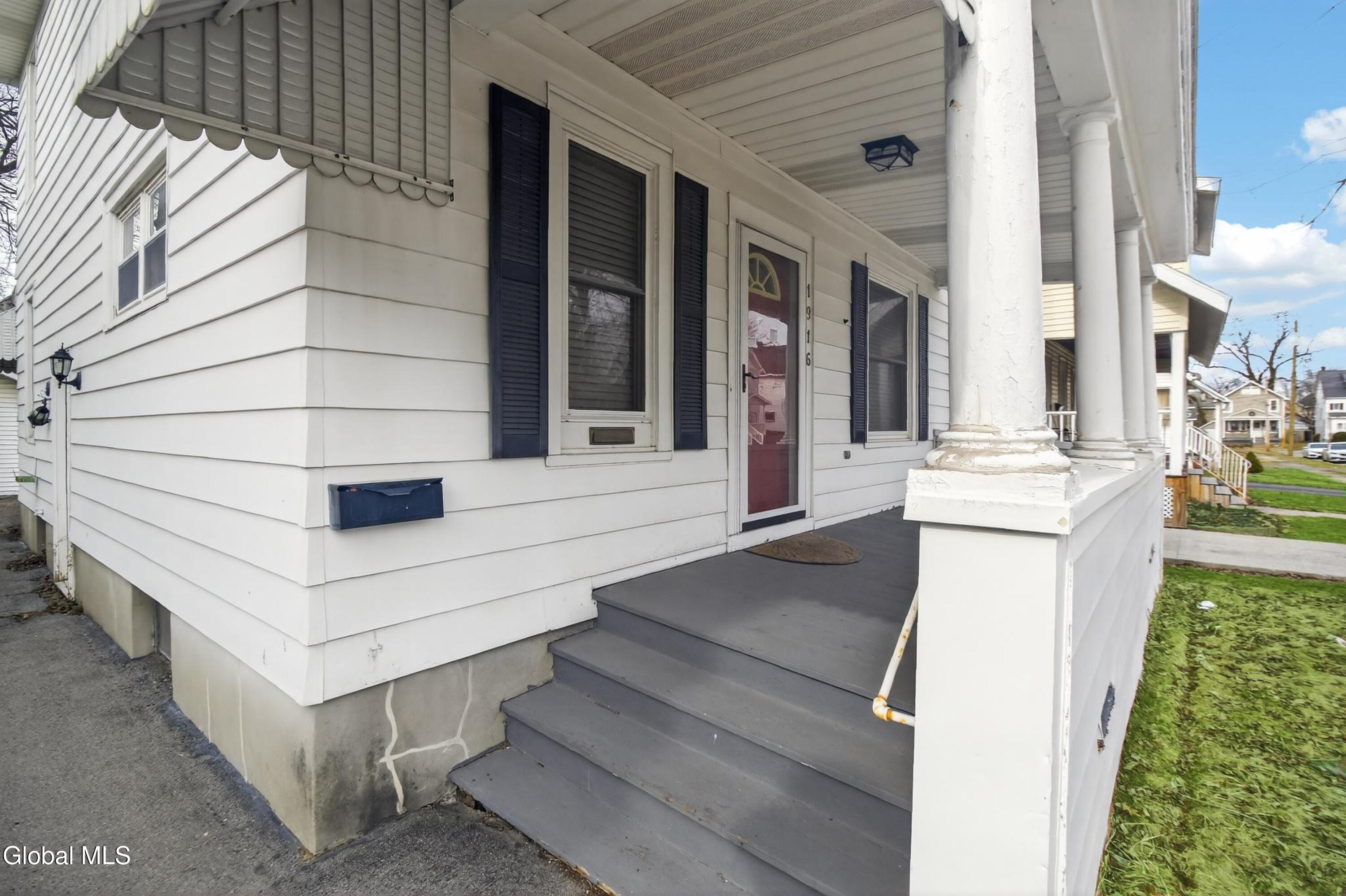 1916 Bradford Avenue Utica NY 13501