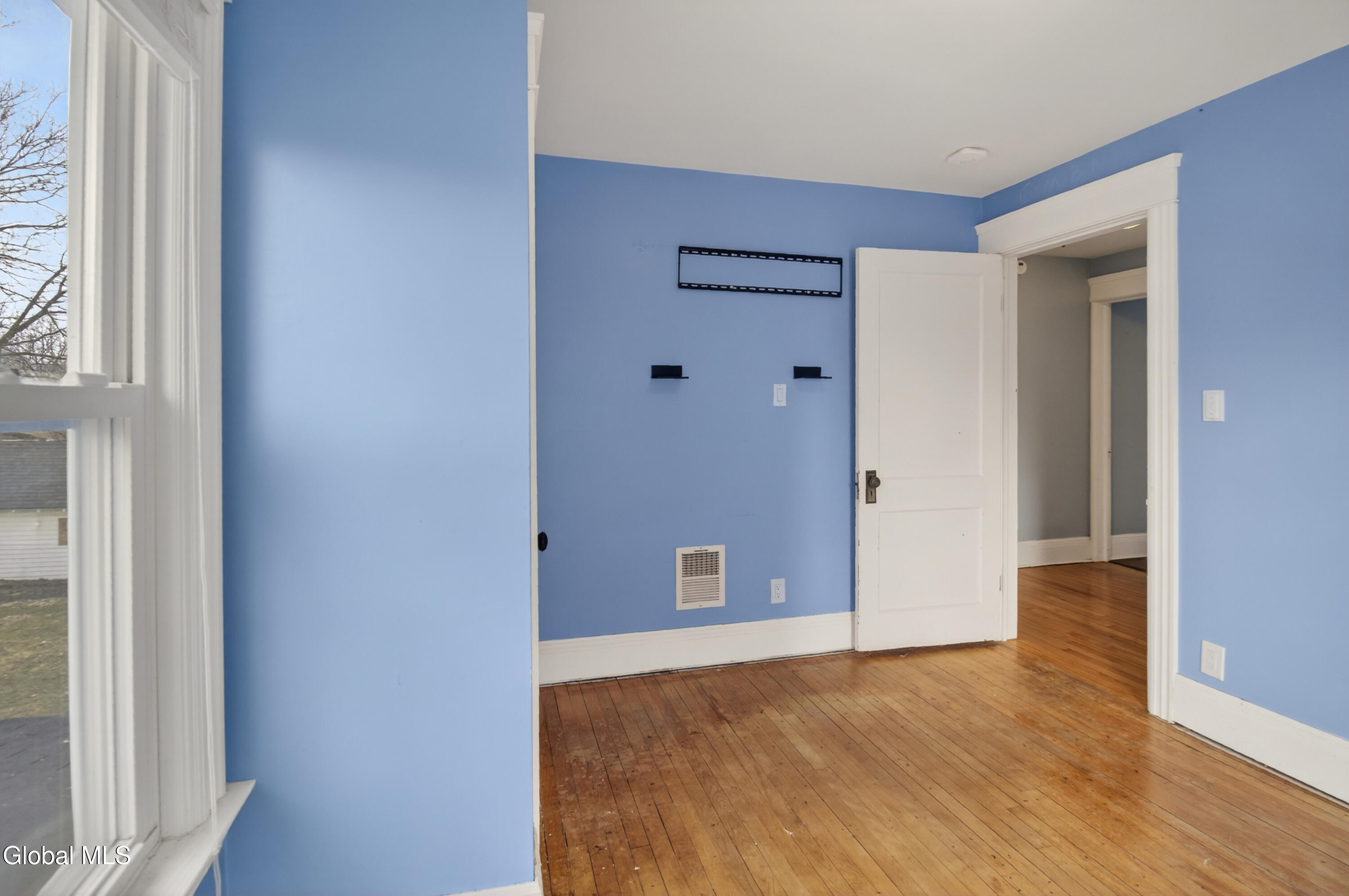 1916 Bradford Avenue Utica NY 13501