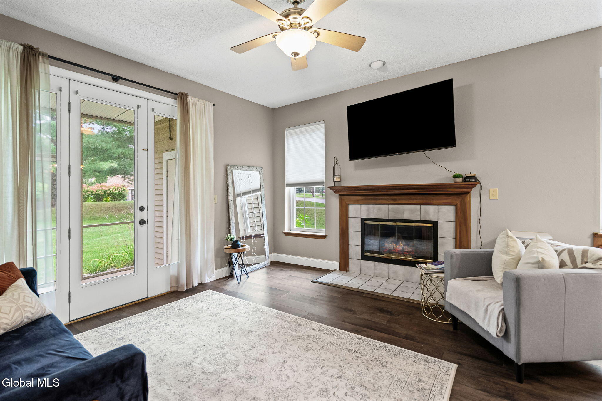 4806 S Foxwood Drive Clifton Park NY 12065