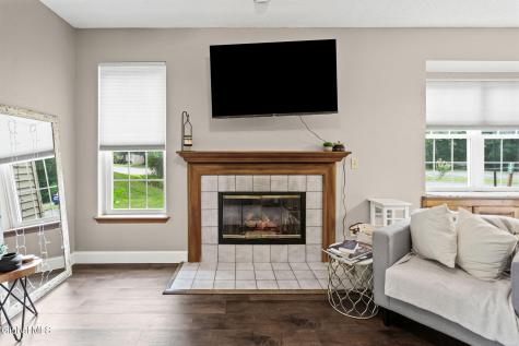 4806 S Foxwood Drive Clifton Park NY 12065