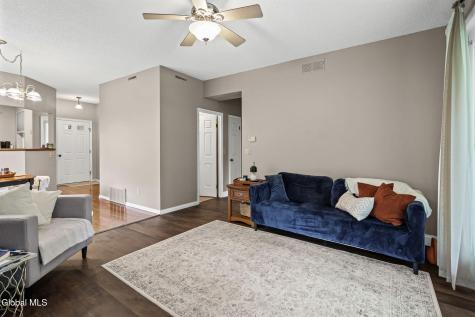 4806 S Foxwood Drive Clifton Park NY 12065