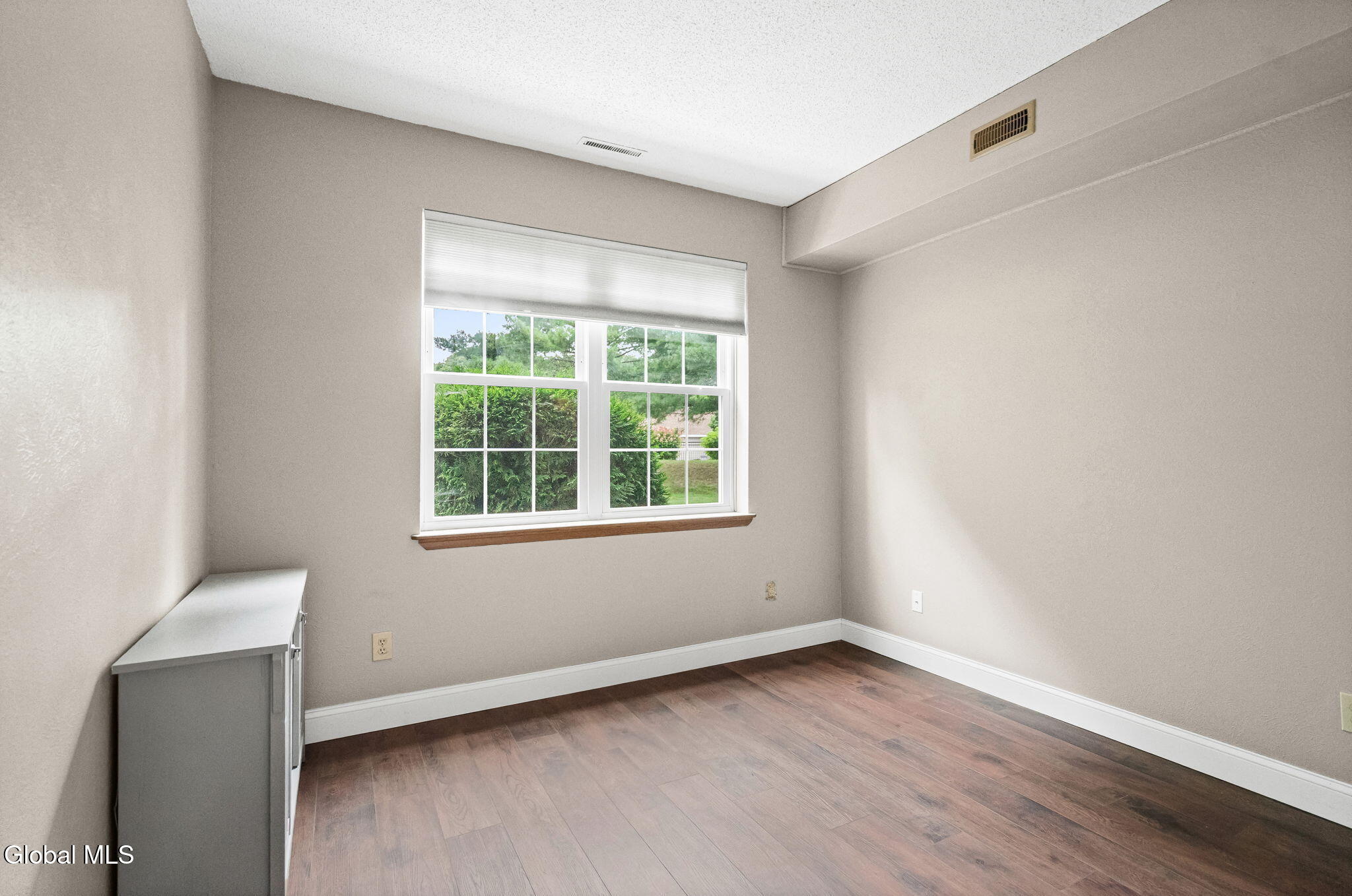 4806 S Foxwood Drive Clifton Park NY 12065