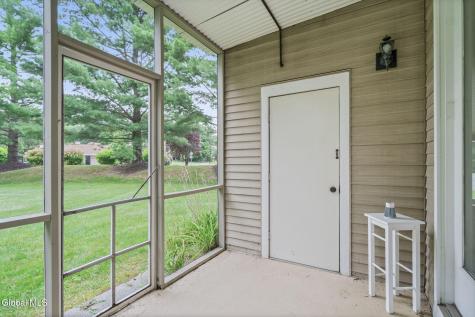 4806 S Foxwood Drive Clifton Park NY 12065