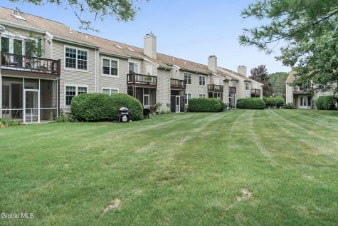 4806 S Foxwood Drive Clifton Park NY 12065