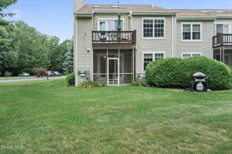 4806 S Foxwood Drive Clifton Park NY 12065