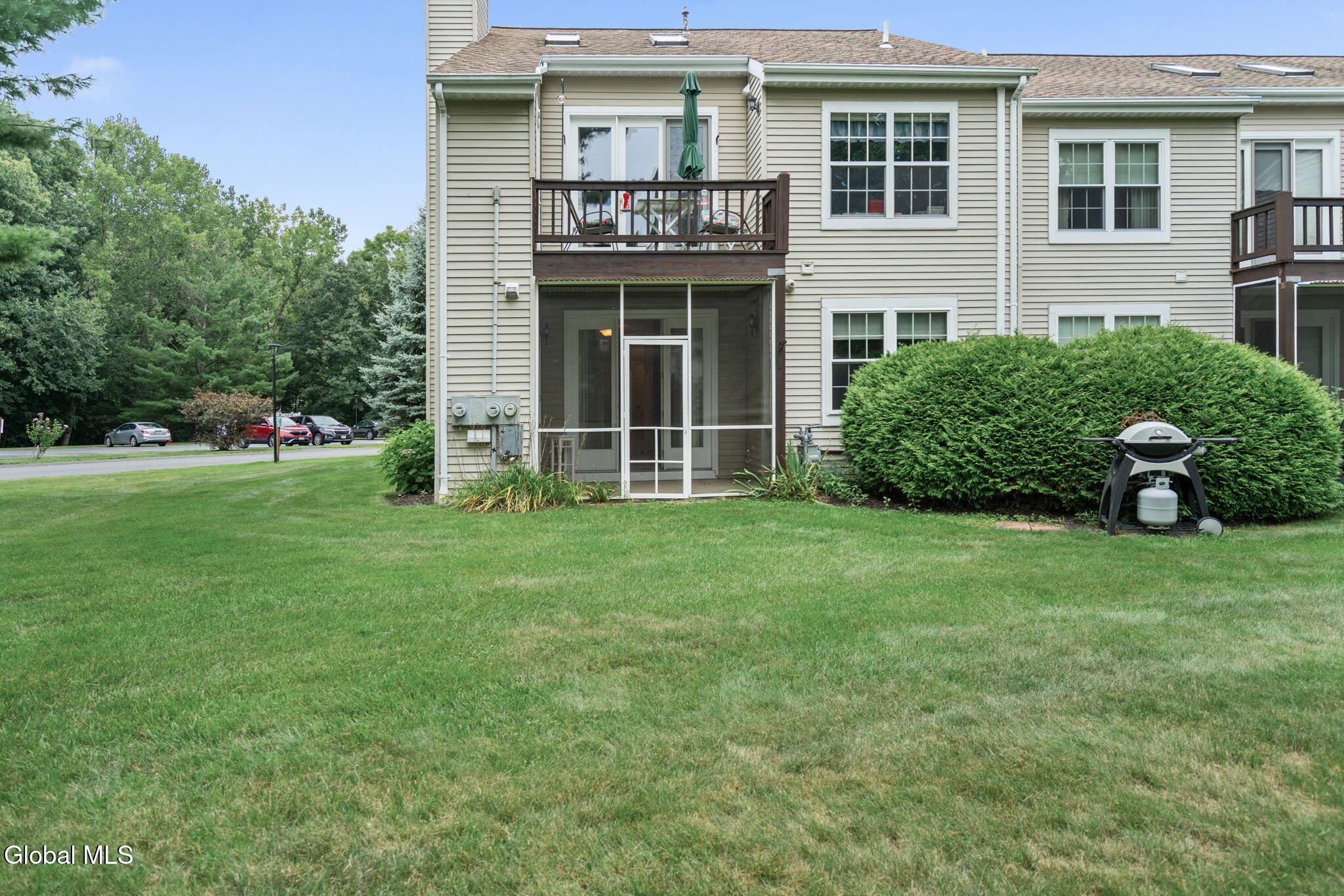 4806 S Foxwood Drive Clifton Park NY 12065