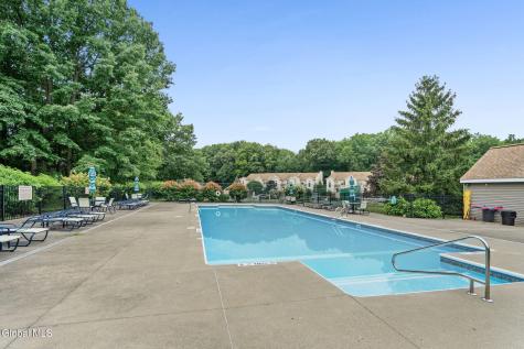 4806 S Foxwood Drive Clifton Park NY 12065