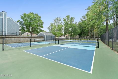 4806 S Foxwood Drive Clifton Park NY 12065