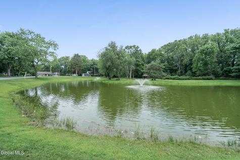 4806 S Foxwood Drive Clifton Park NY 12065