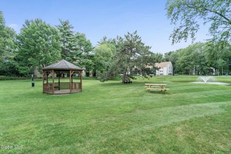 4806 S Foxwood Drive Clifton Park NY 12065
