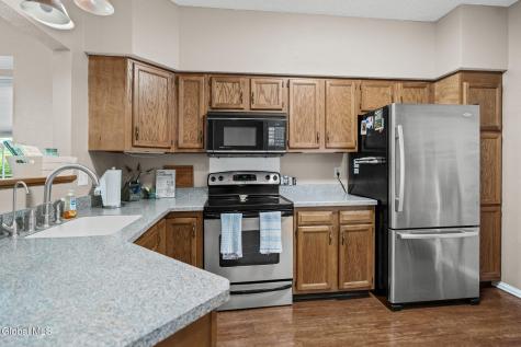 4806 S Foxwood Drive Clifton Park NY 12065