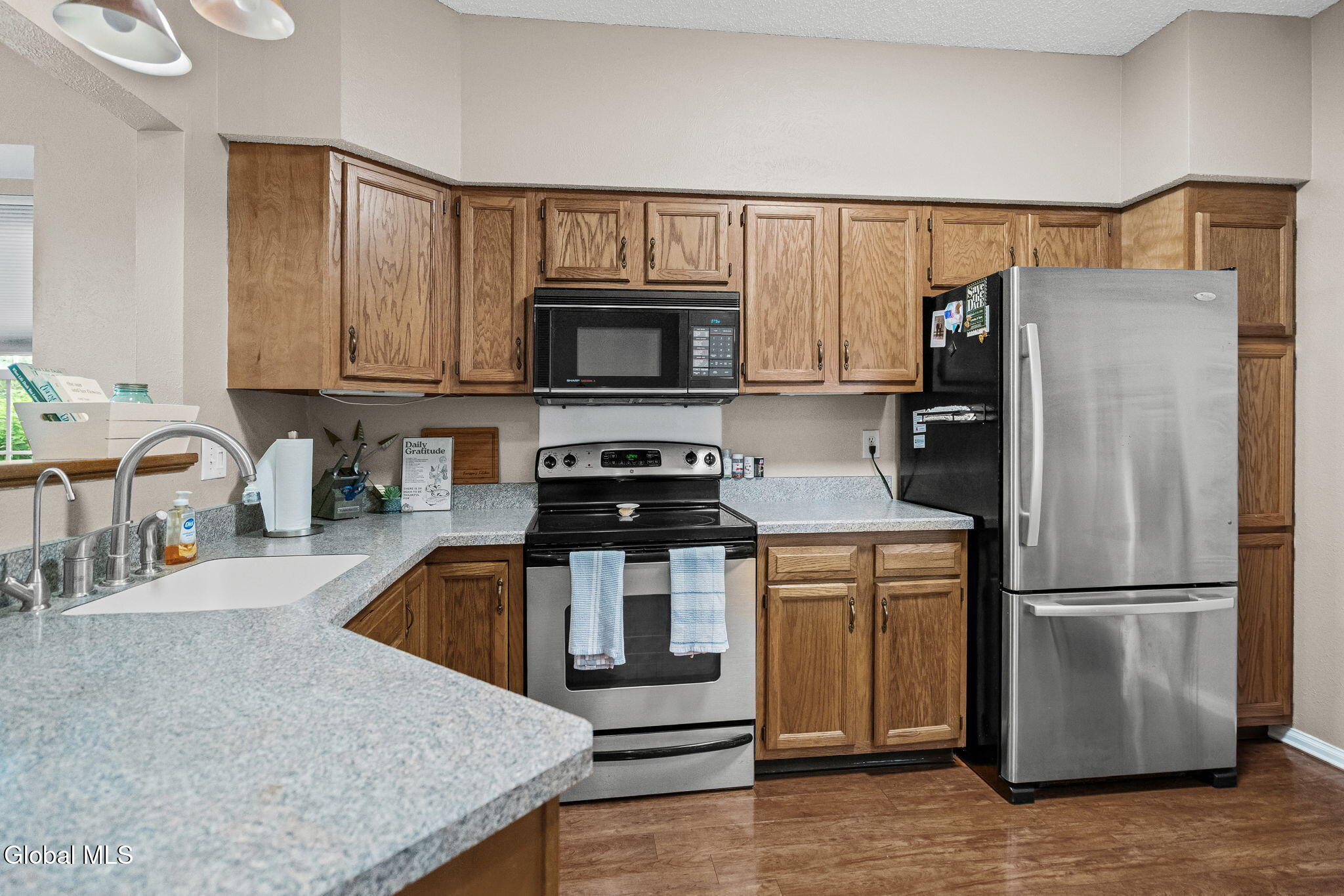 4806 S Foxwood Drive Clifton Park NY 12065