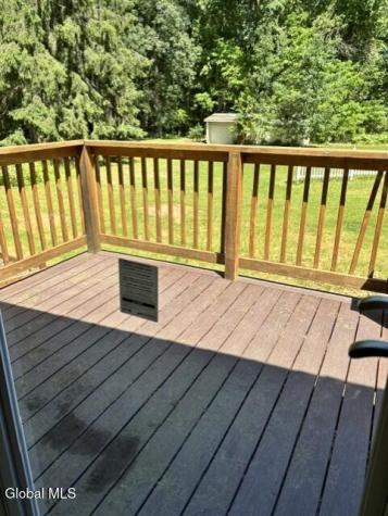 41 Red Oak Lane Ballston Spa NY 12020