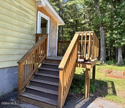 41 Red Oak Lane Ballston Spa NY 12020