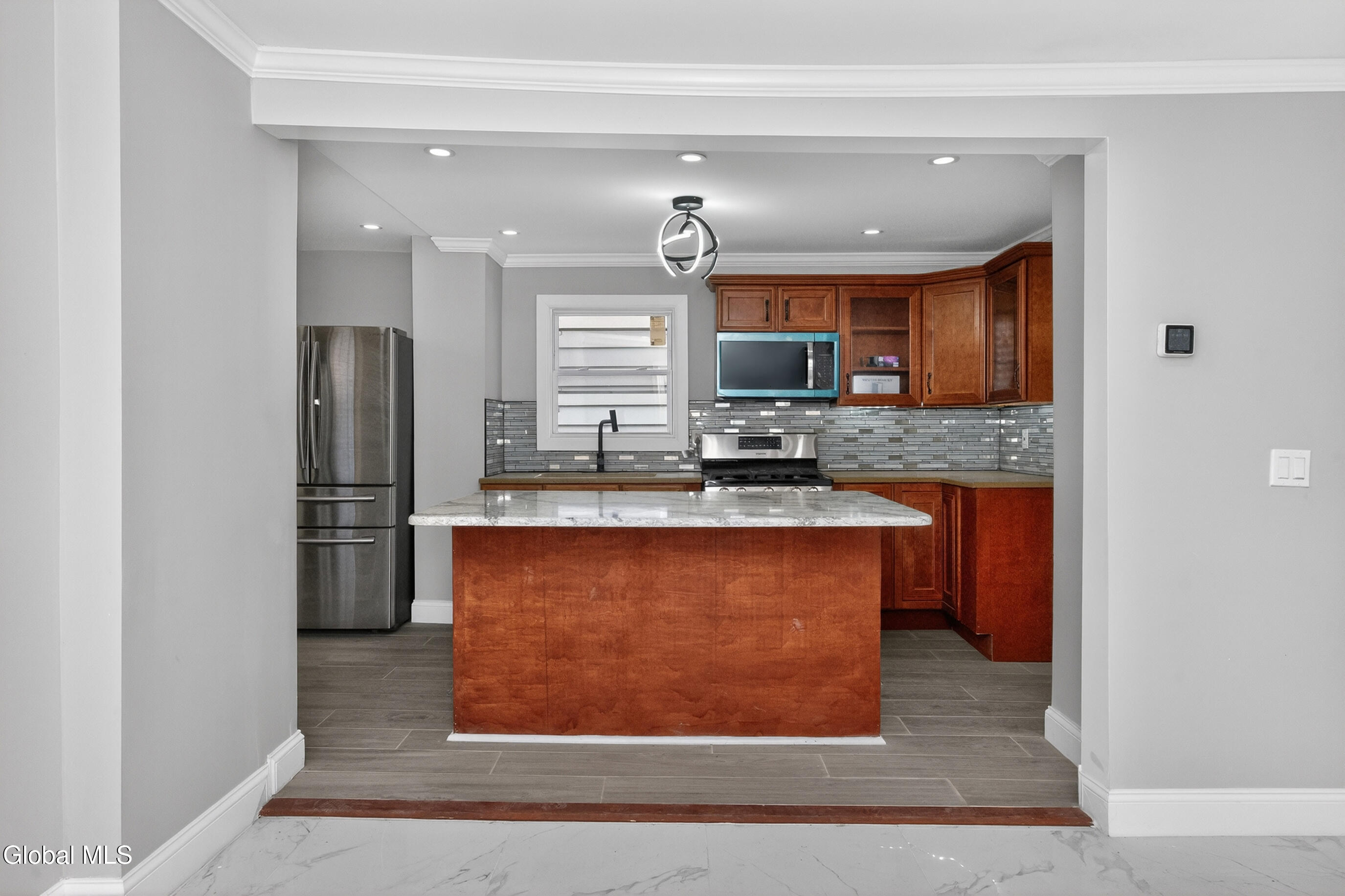 1684 Lake Boulevard Schenectady NY 12304