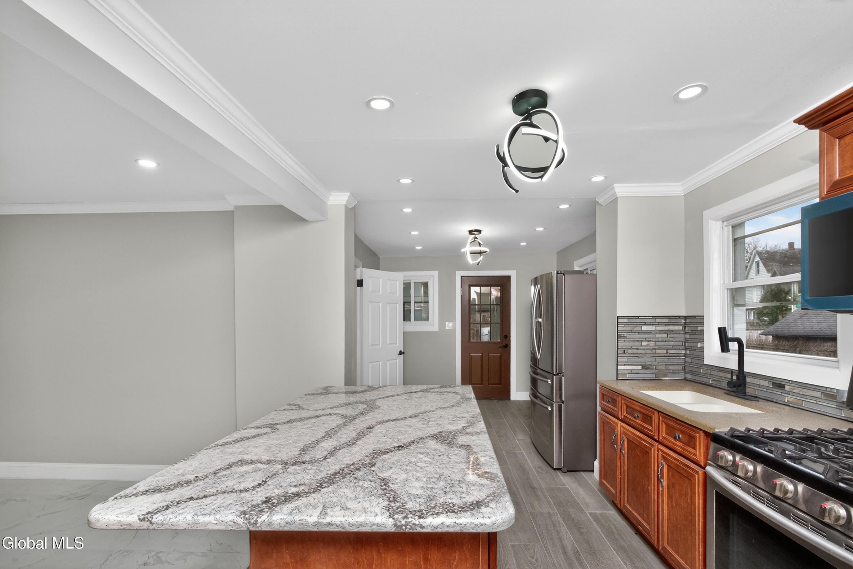 1684 Lake Boulevard Schenectady NY 12304