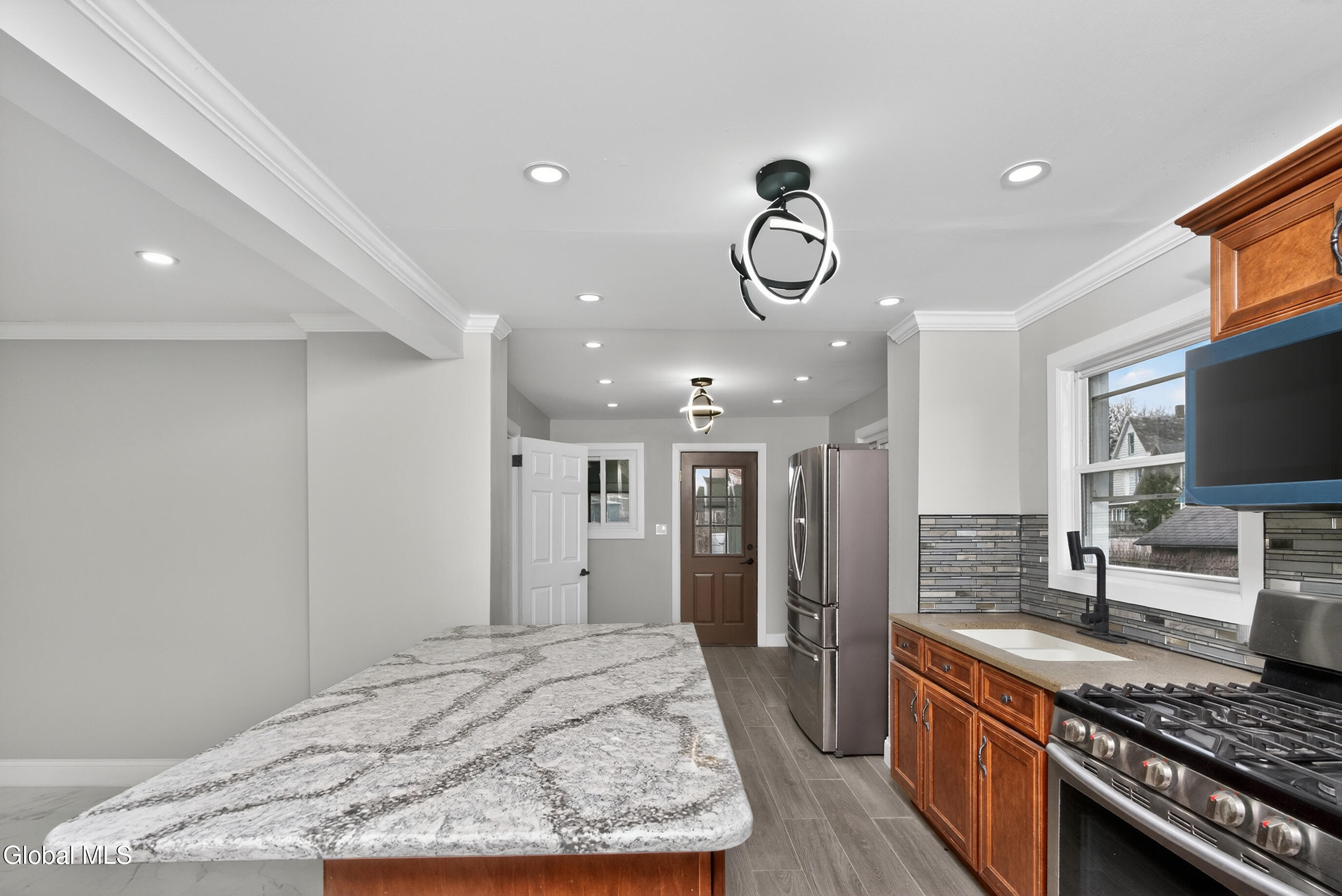 1684 Lake Boulevard Schenectady NY 12304