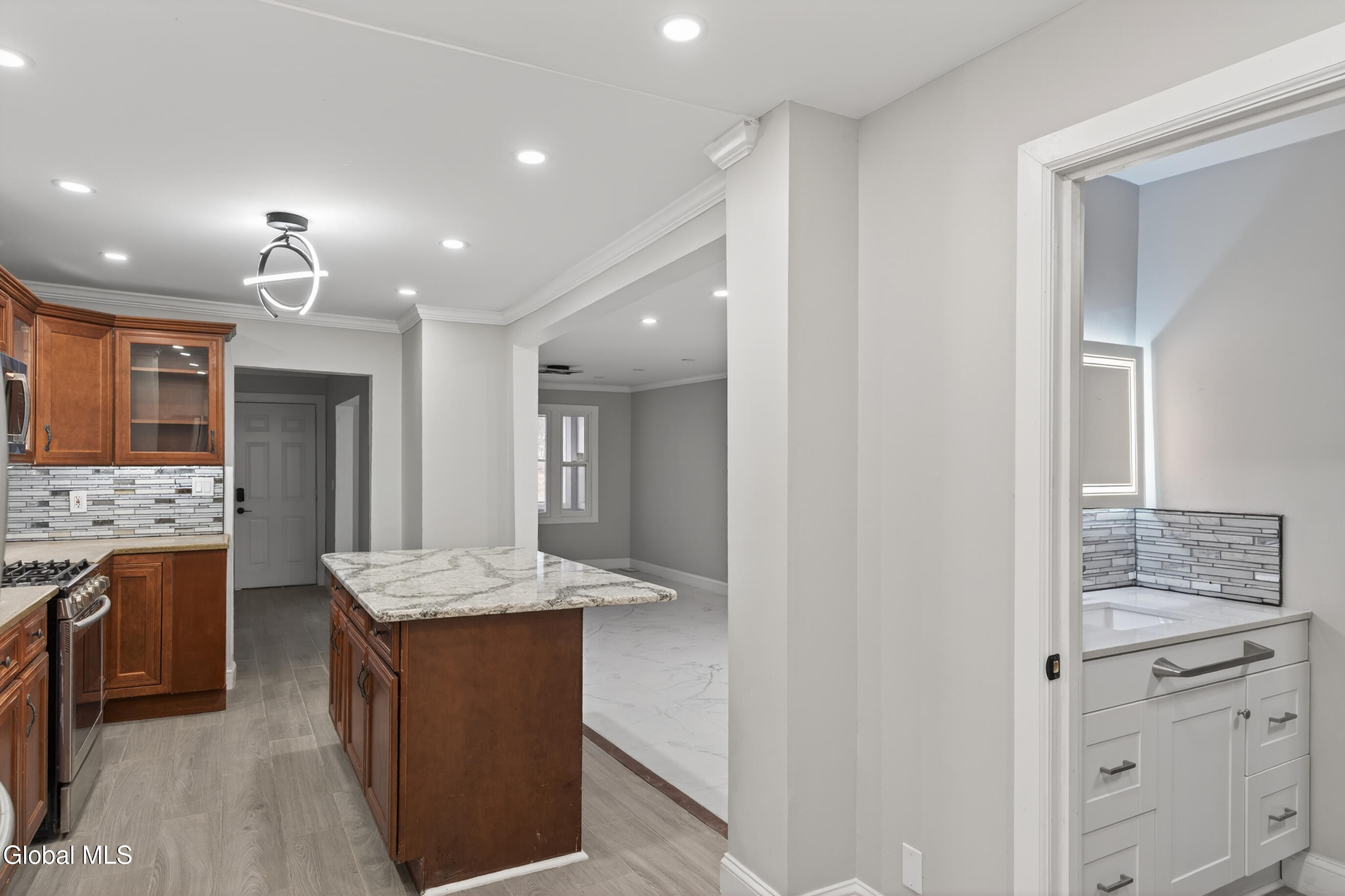 1684 Lake Boulevard Schenectady NY 12304