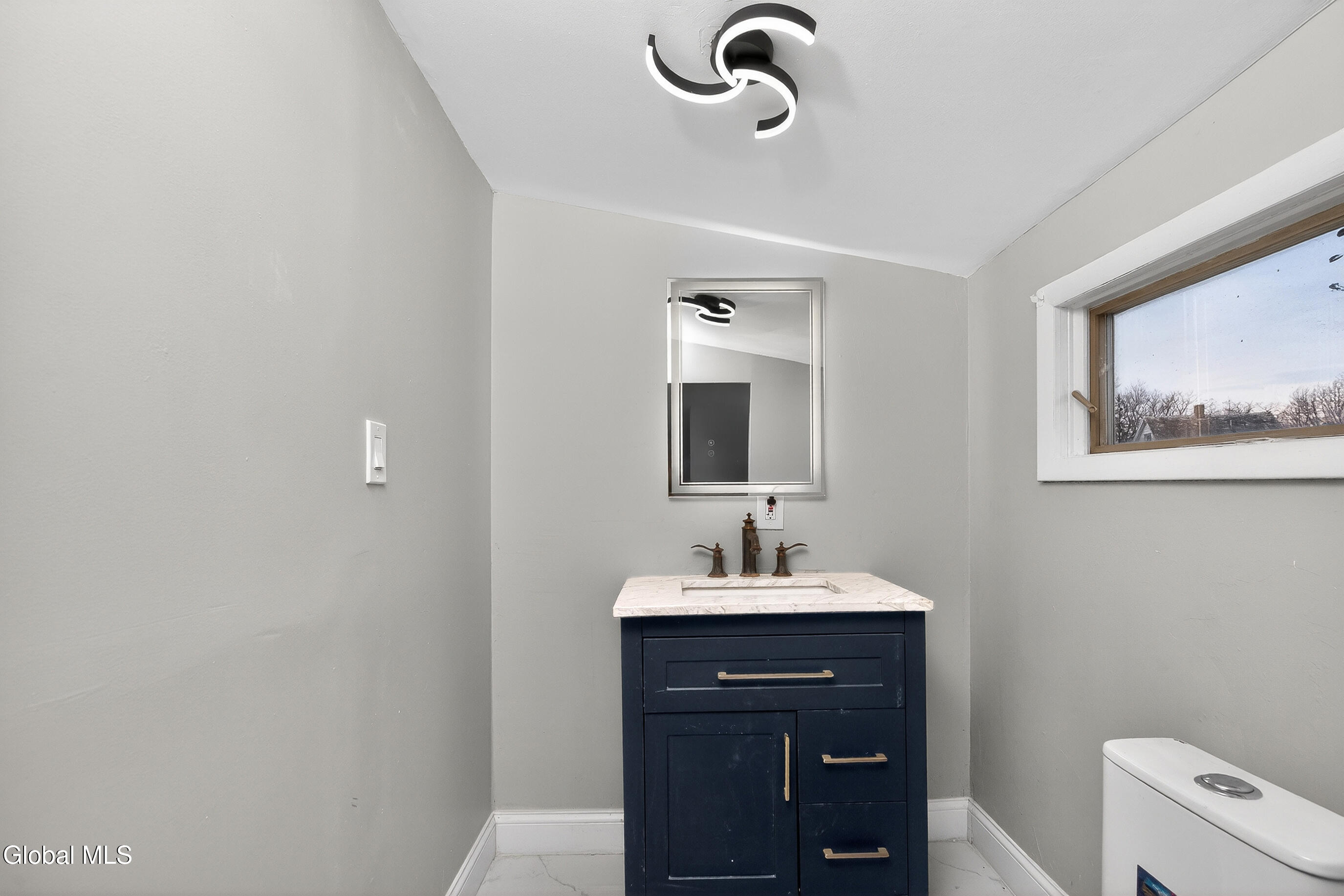 1684 Lake Boulevard Schenectady NY 12304