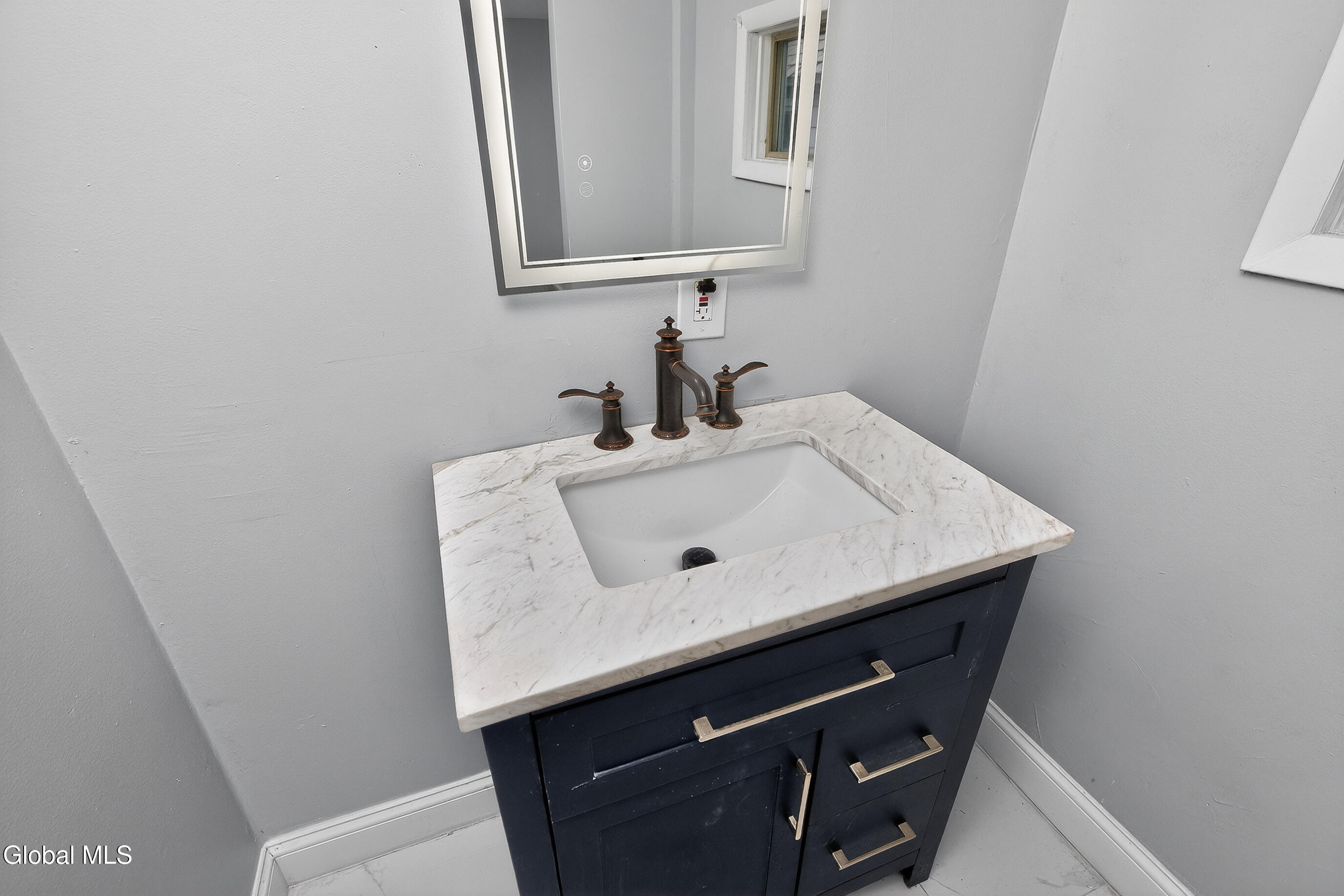 1684 Lake Boulevard Schenectady NY 12304