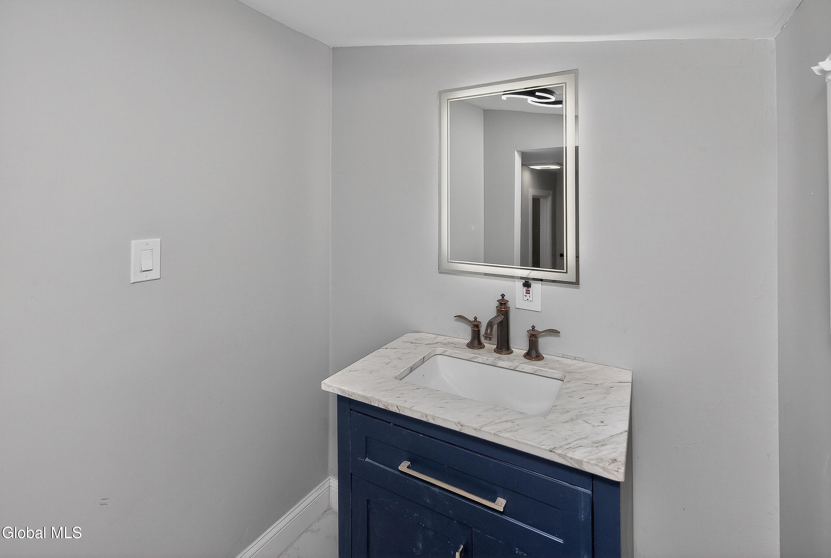 1684 Lake Boulevard Schenectady NY 12304