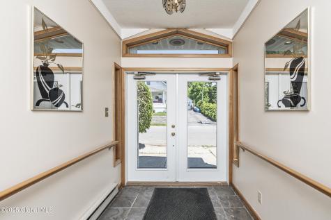 13 Belmont Place Amsterdam NY 12010