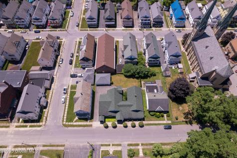 13 Belmont Place Amsterdam NY 12010