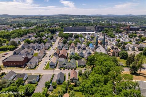 13 Belmont Place Amsterdam NY 12010