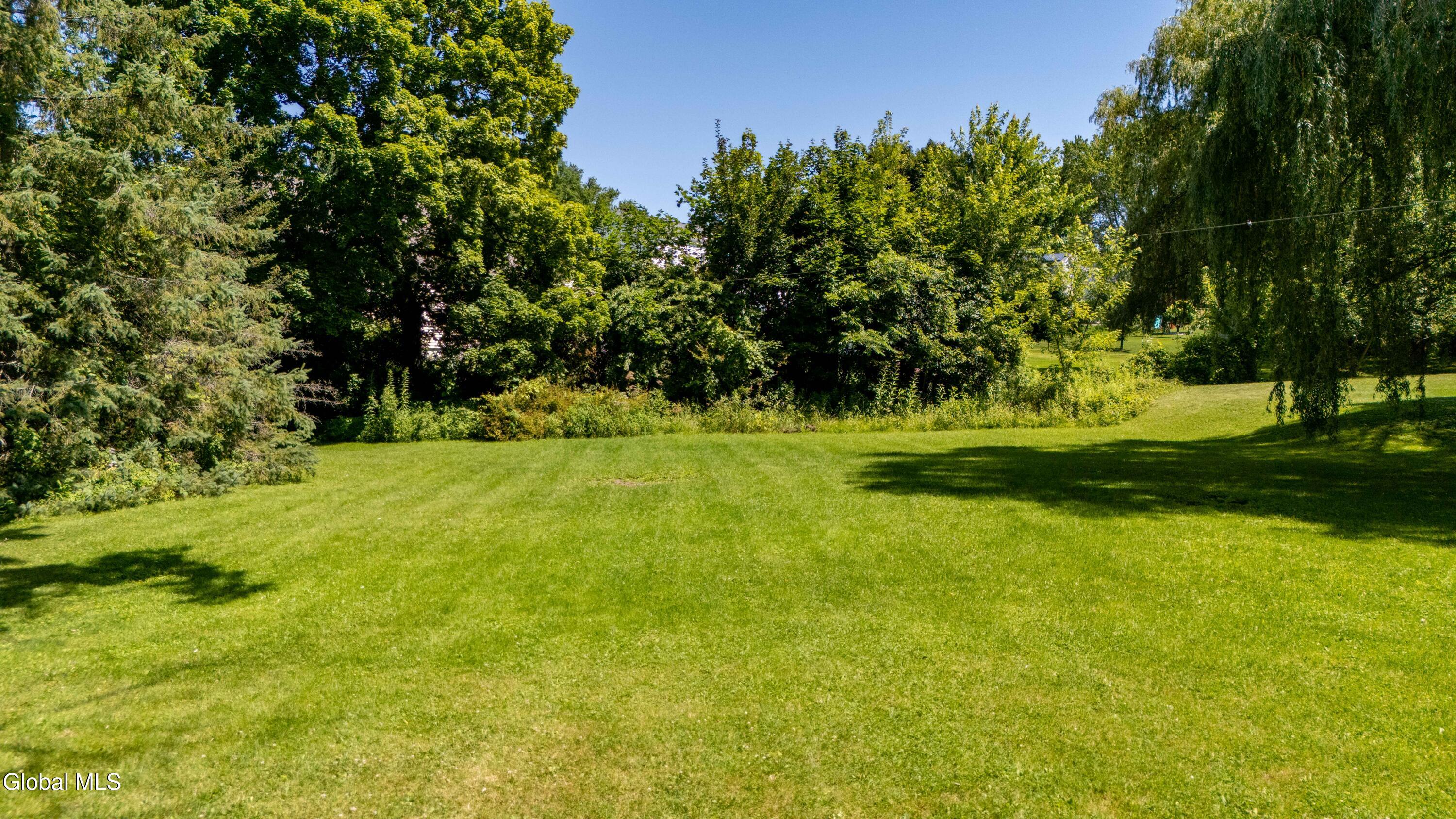 17 Van Dyke Avenue Amsterdam NY 12010
