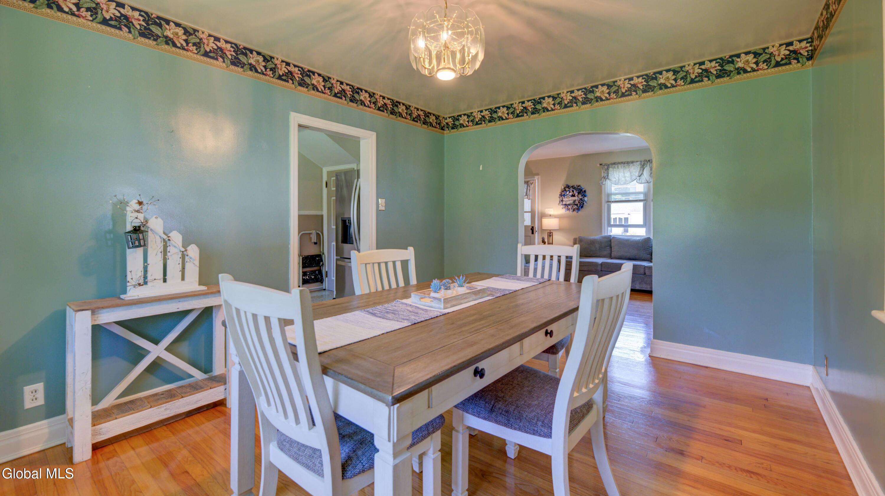17 Van Dyke Avenue Amsterdam NY 12010