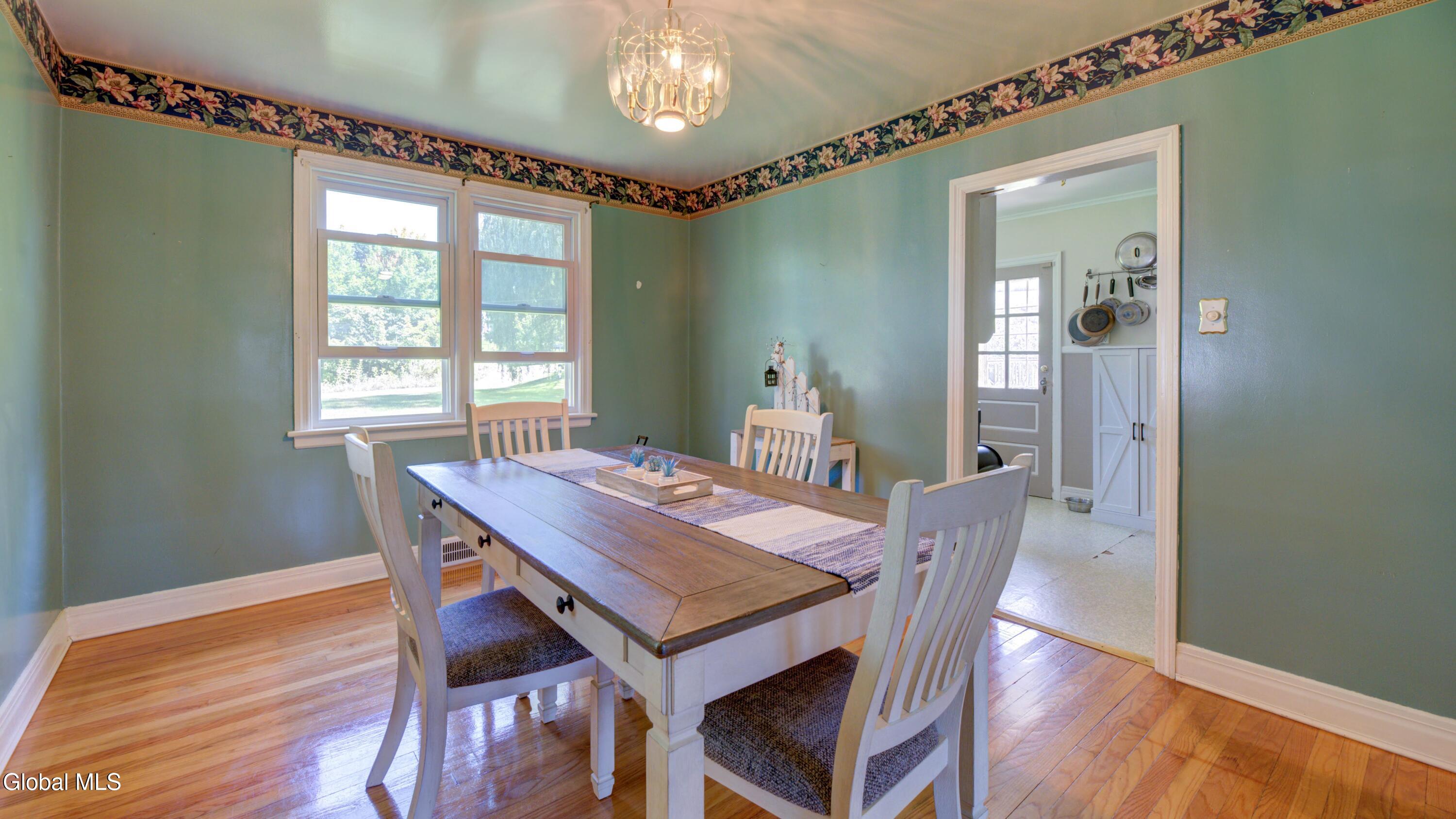 17 Van Dyke Avenue Amsterdam NY 12010