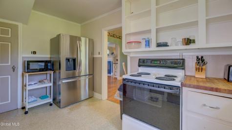 17 Van Dyke Avenue Amsterdam NY 12010