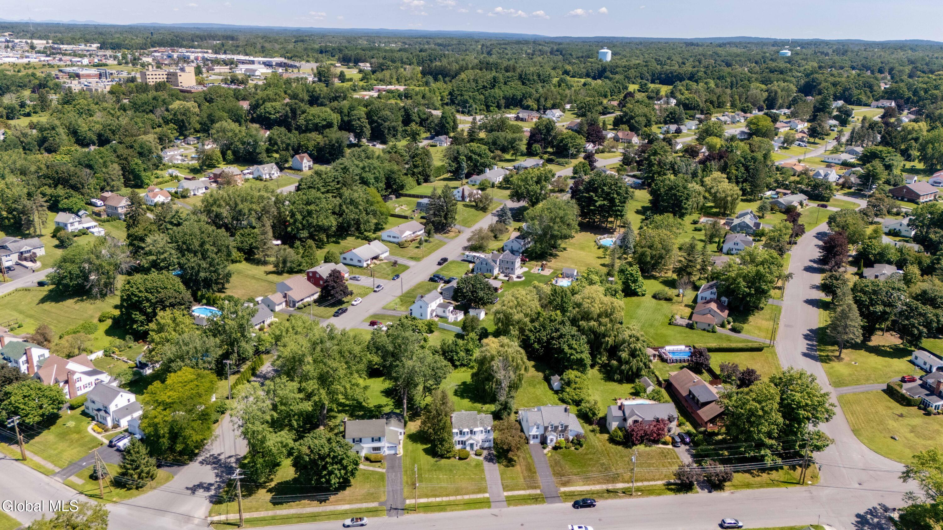 17 Van Dyke Avenue Amsterdam NY 12010