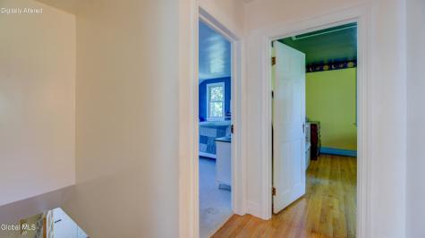 17 Van Dyke Avenue Amsterdam NY 12010