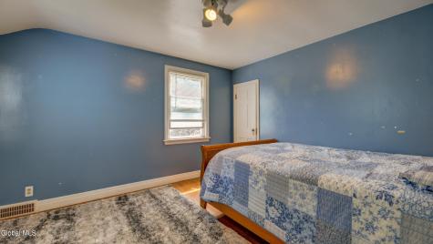 17 Van Dyke Avenue Amsterdam NY 12010