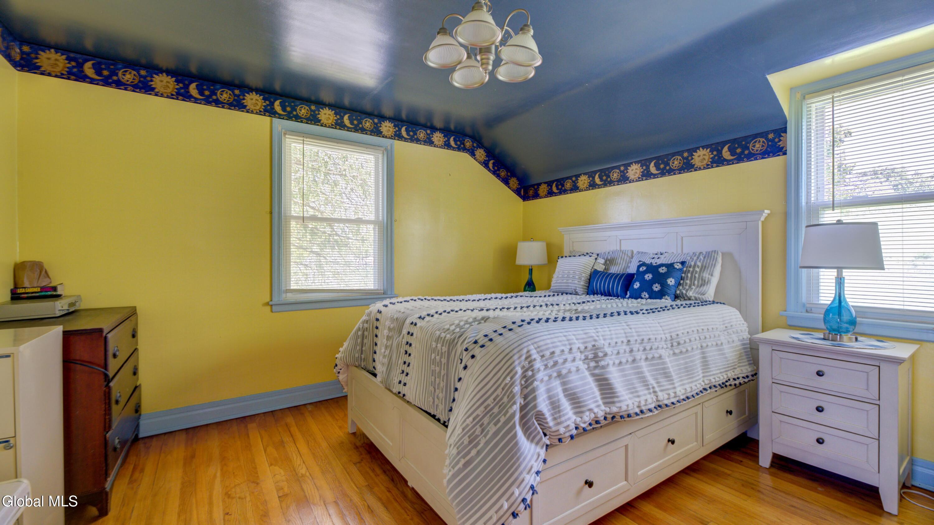 17 Van Dyke Avenue Amsterdam NY 12010