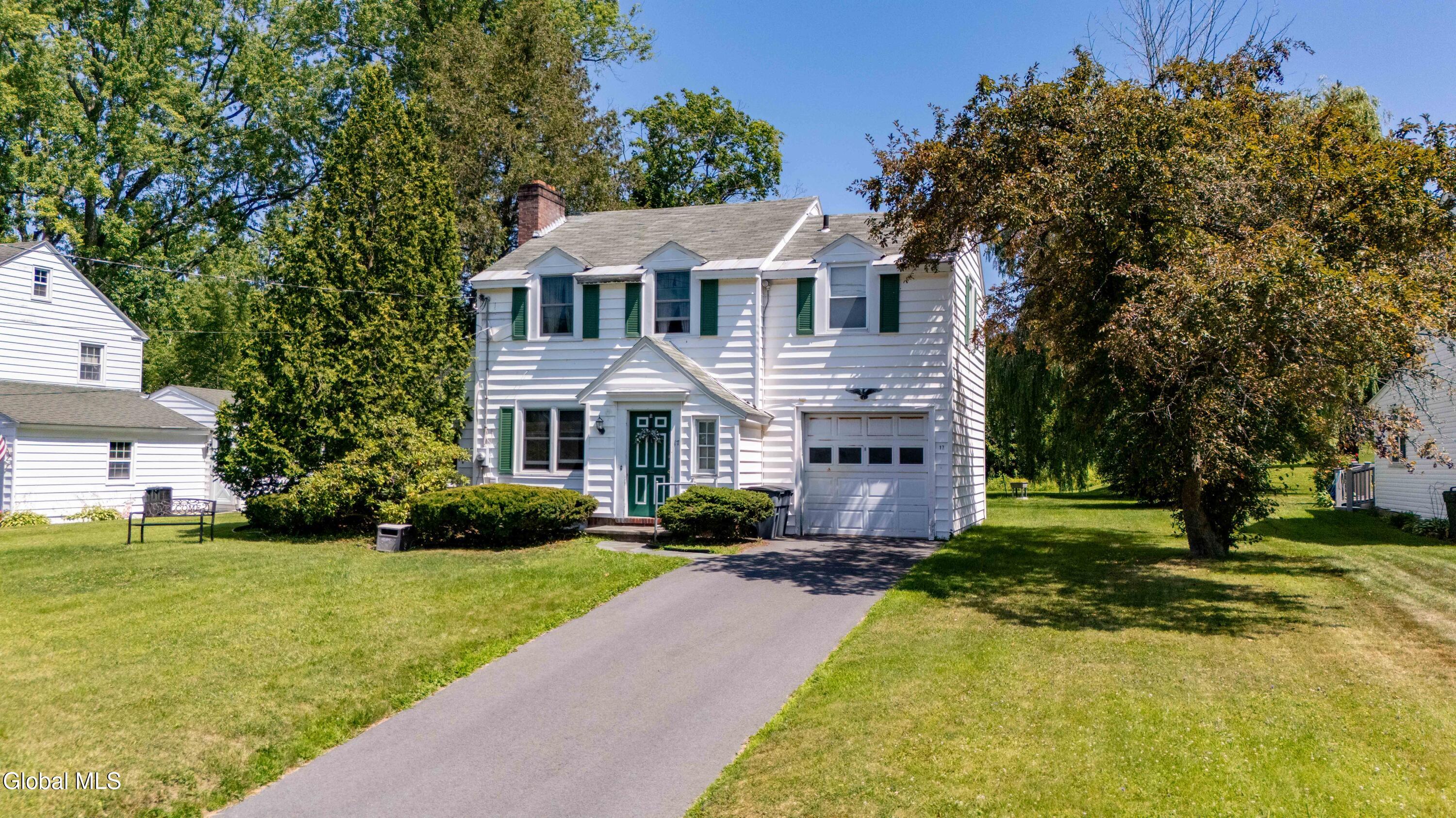 17 Van Dyke Avenue Amsterdam NY 12010