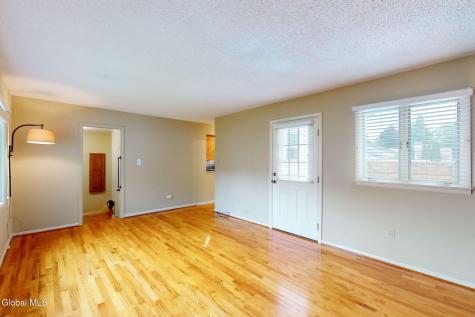 15 Woodside Court Wynantskill NY 12198