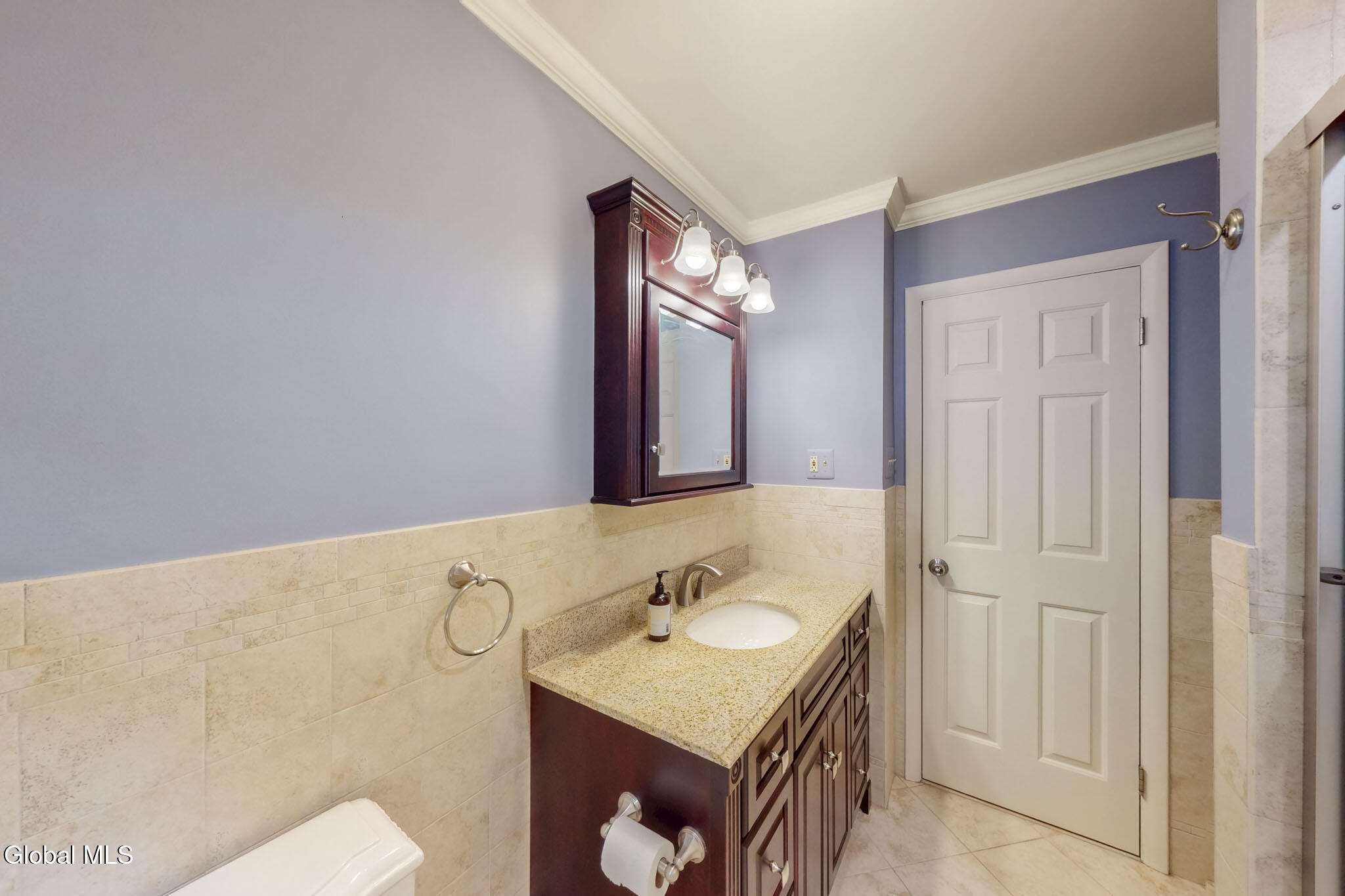 15 Woodside Court Wynantskill NY 12198