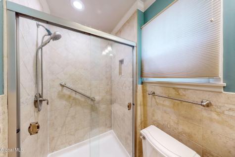15 Woodside Court Wynantskill NY 12198
