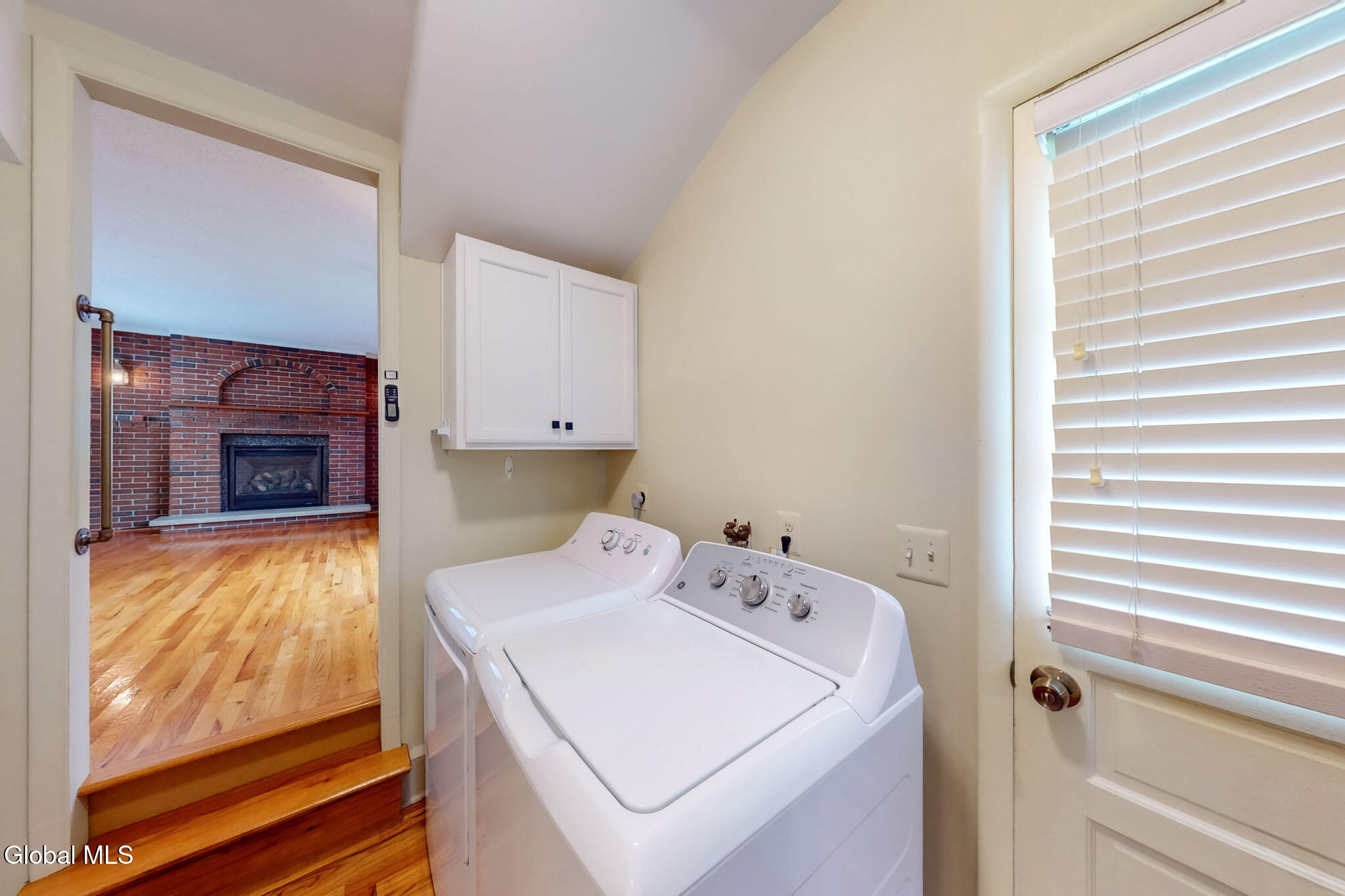15 Woodside Court Wynantskill NY 12198