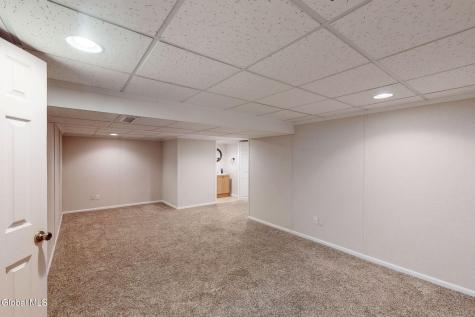 15 Woodside Court Wynantskill NY 12198