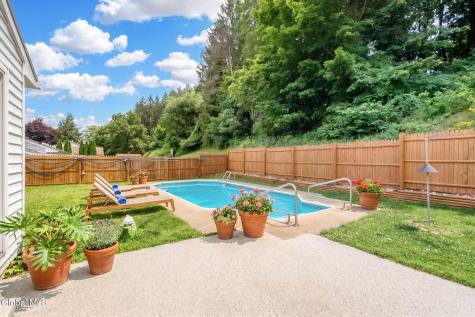 15 Woodside Court Wynantskill NY 12198