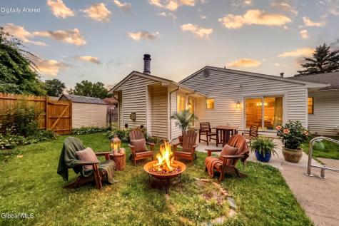 15 Woodside Court Wynantskill NY 12198