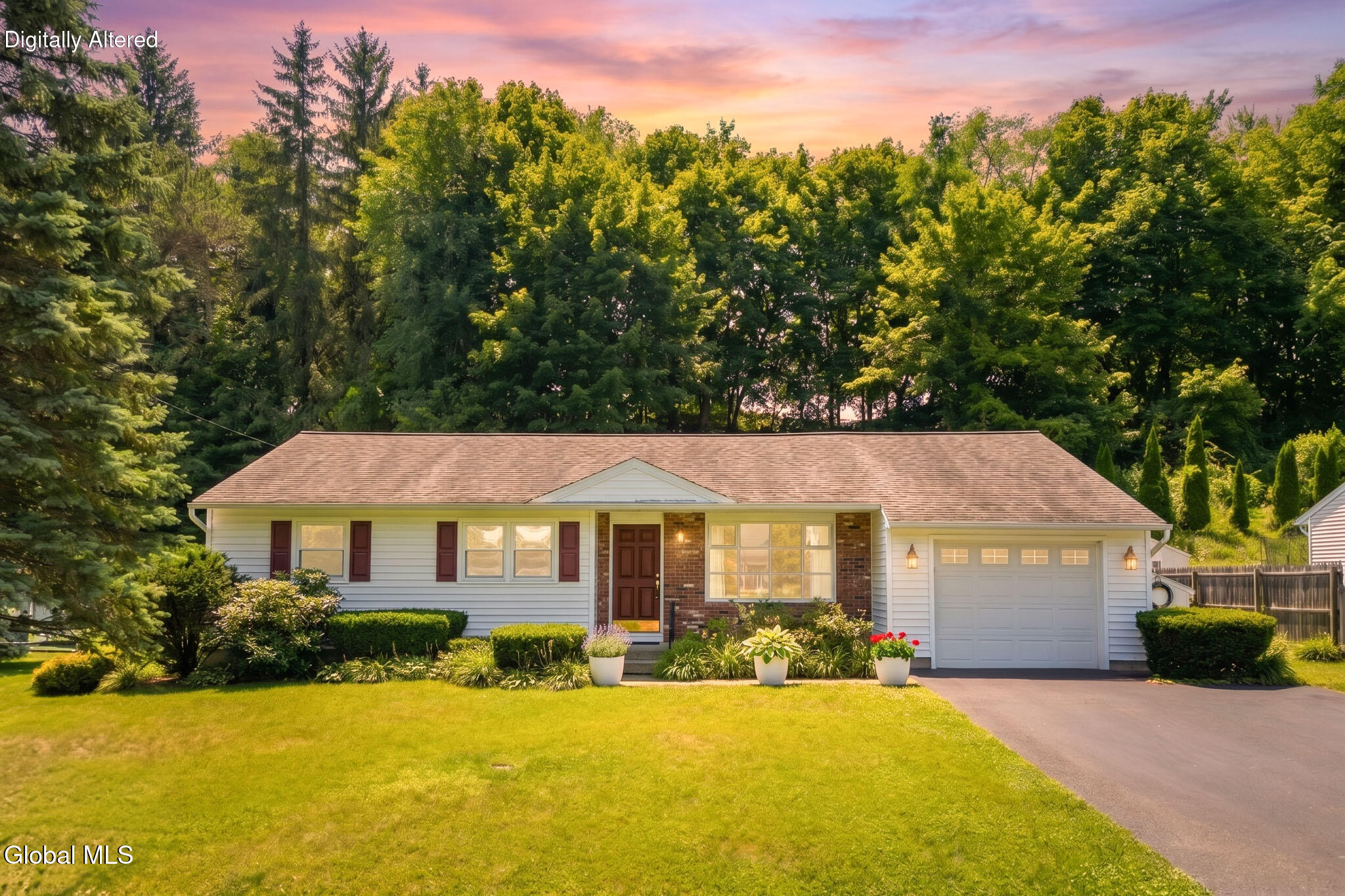15 Woodside Court Wynantskill NY 12198