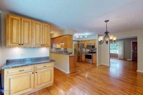 15 Woodside Court Wynantskill NY 12198