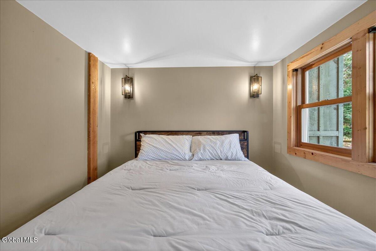 26 Sullivan Way Minerva NY 12857