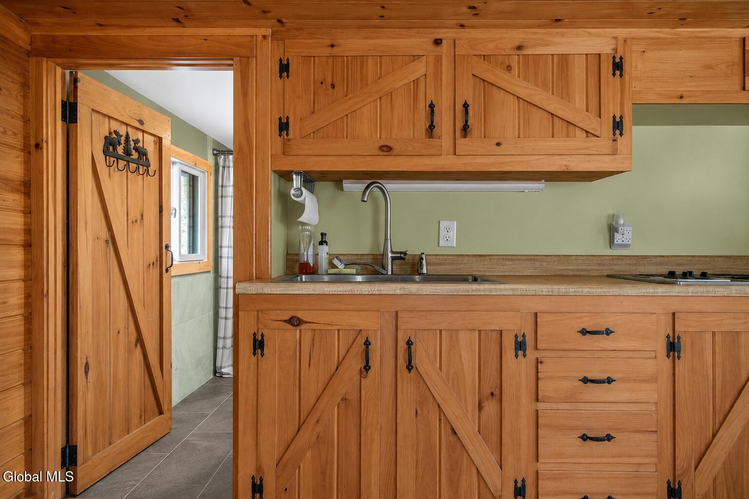 26 Sullivan Way Minerva NY 12857