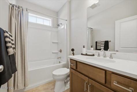 1 Clover Leaf Drive Halfmoon NY 12065