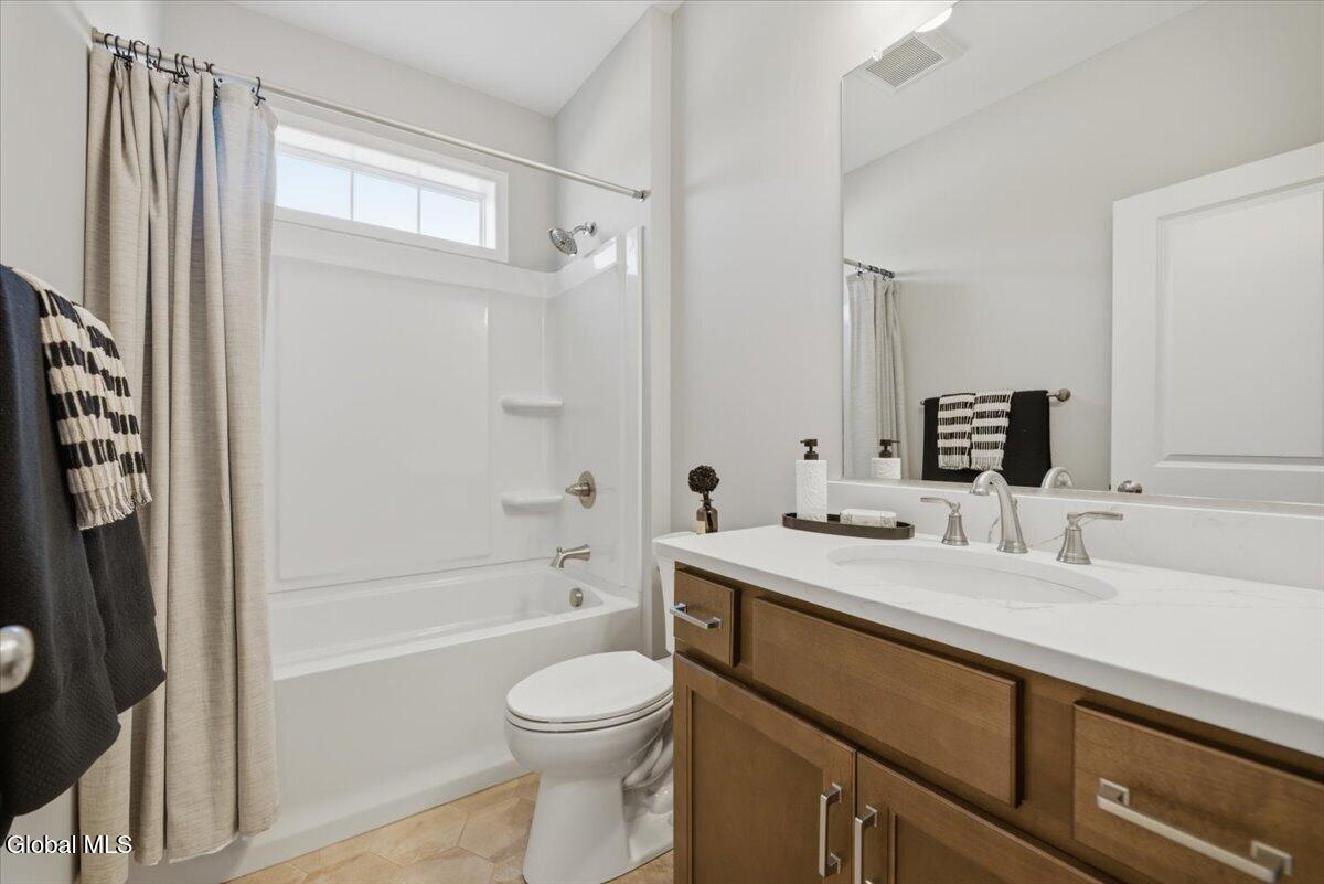 1 Clover Leaf Drive Halfmoon NY 12065